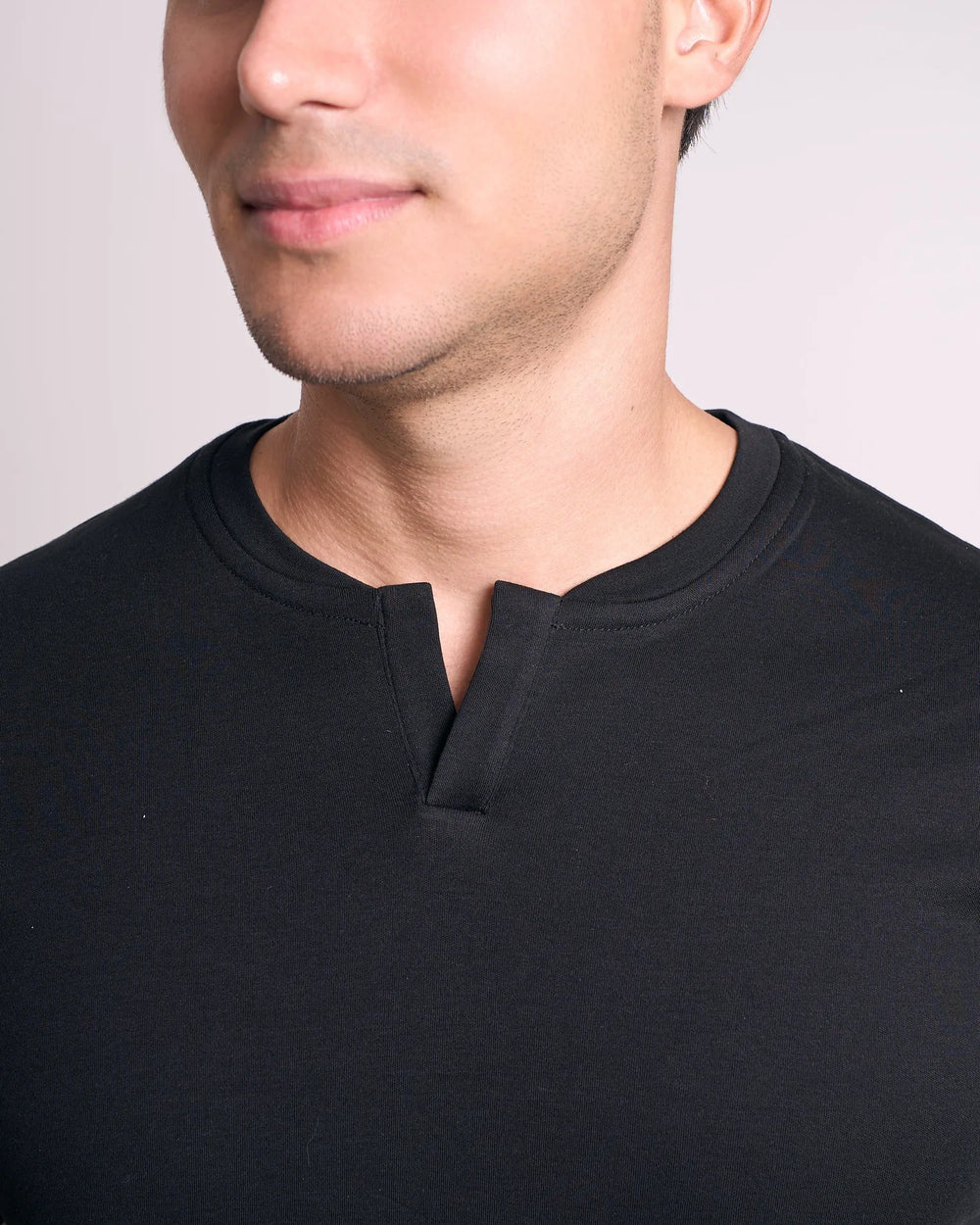 CAMISETA PIMA - GOLA V - PRETO - imagem 2